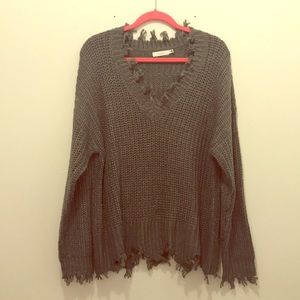 Frayed edges vneck sweater